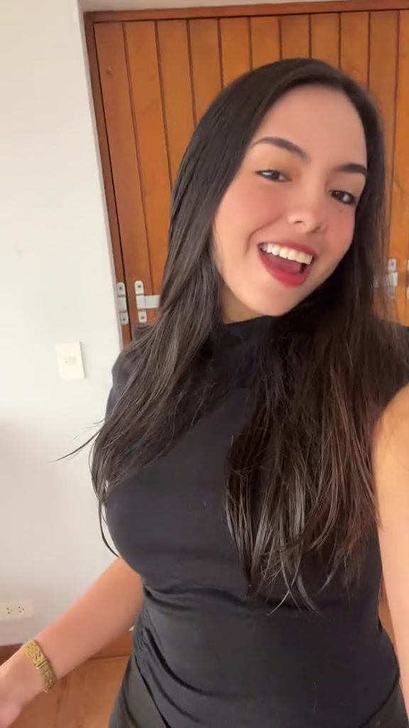 @Angie 🍸🪩
