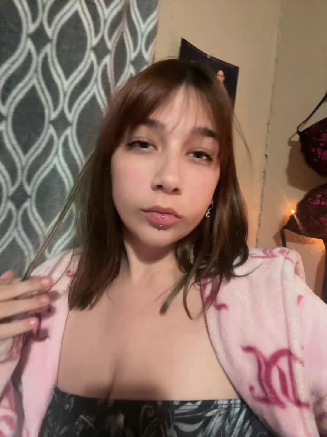 @s1s.3y