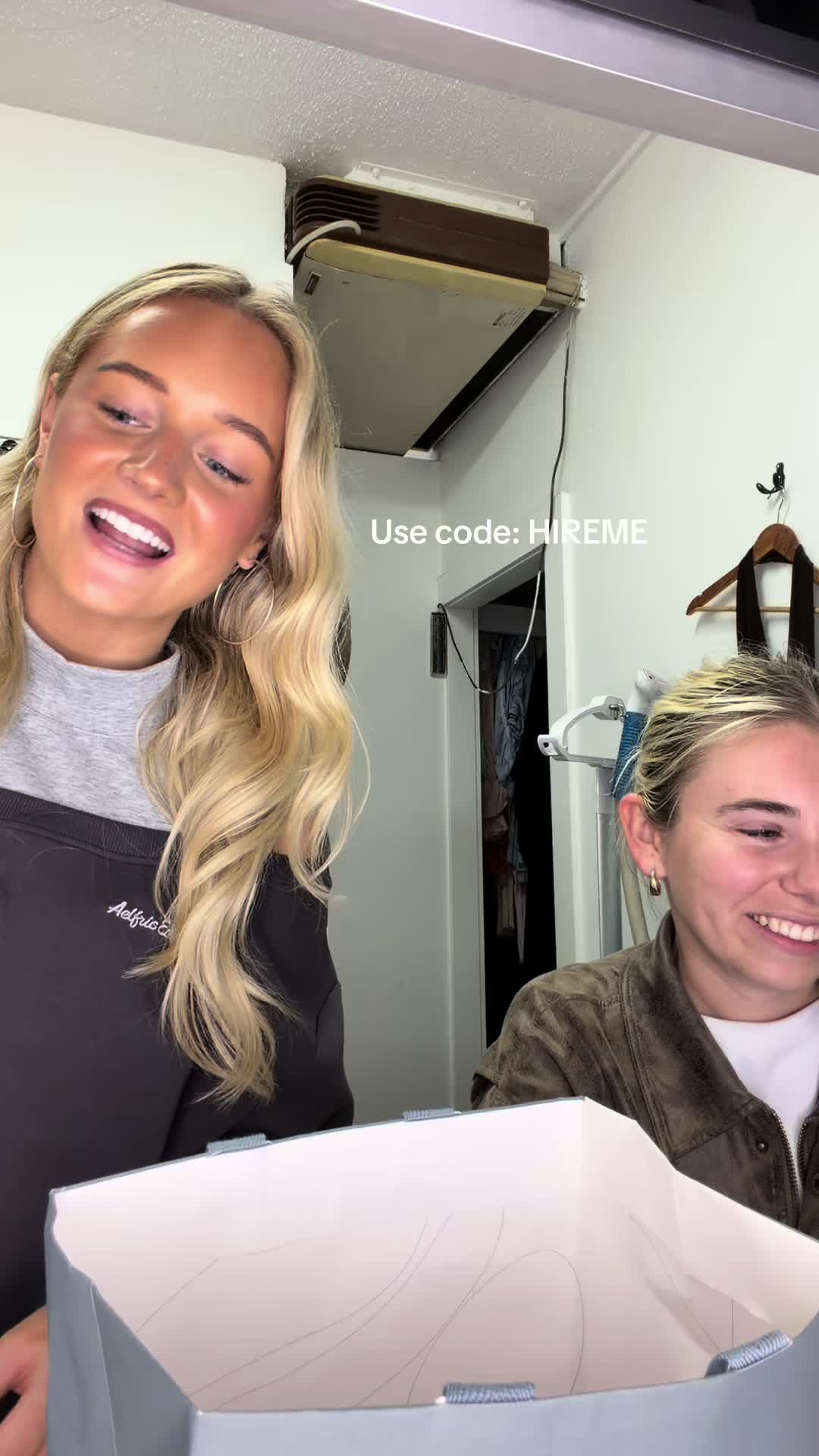 @hireme_au