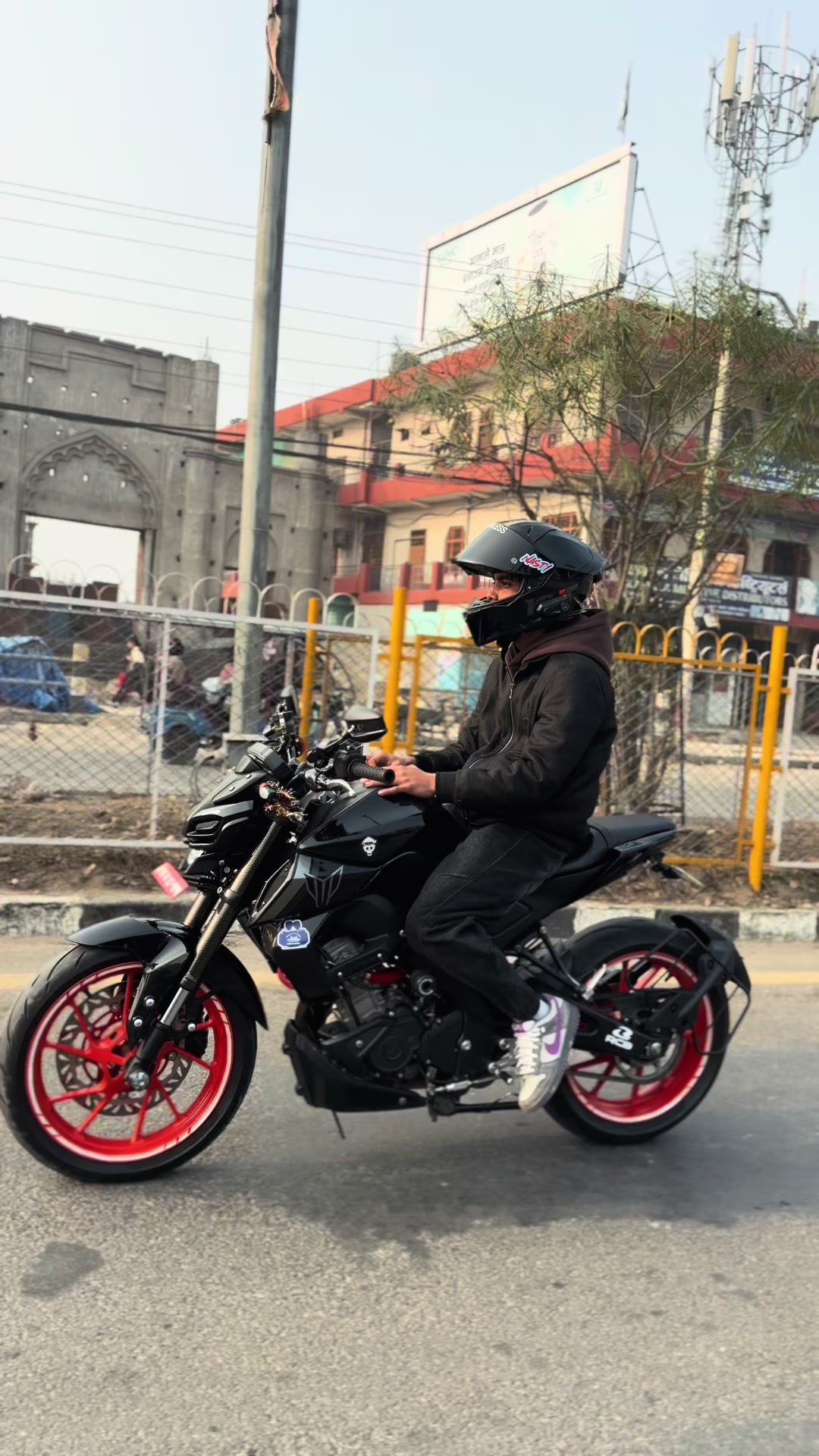 @Yuvi_Hora