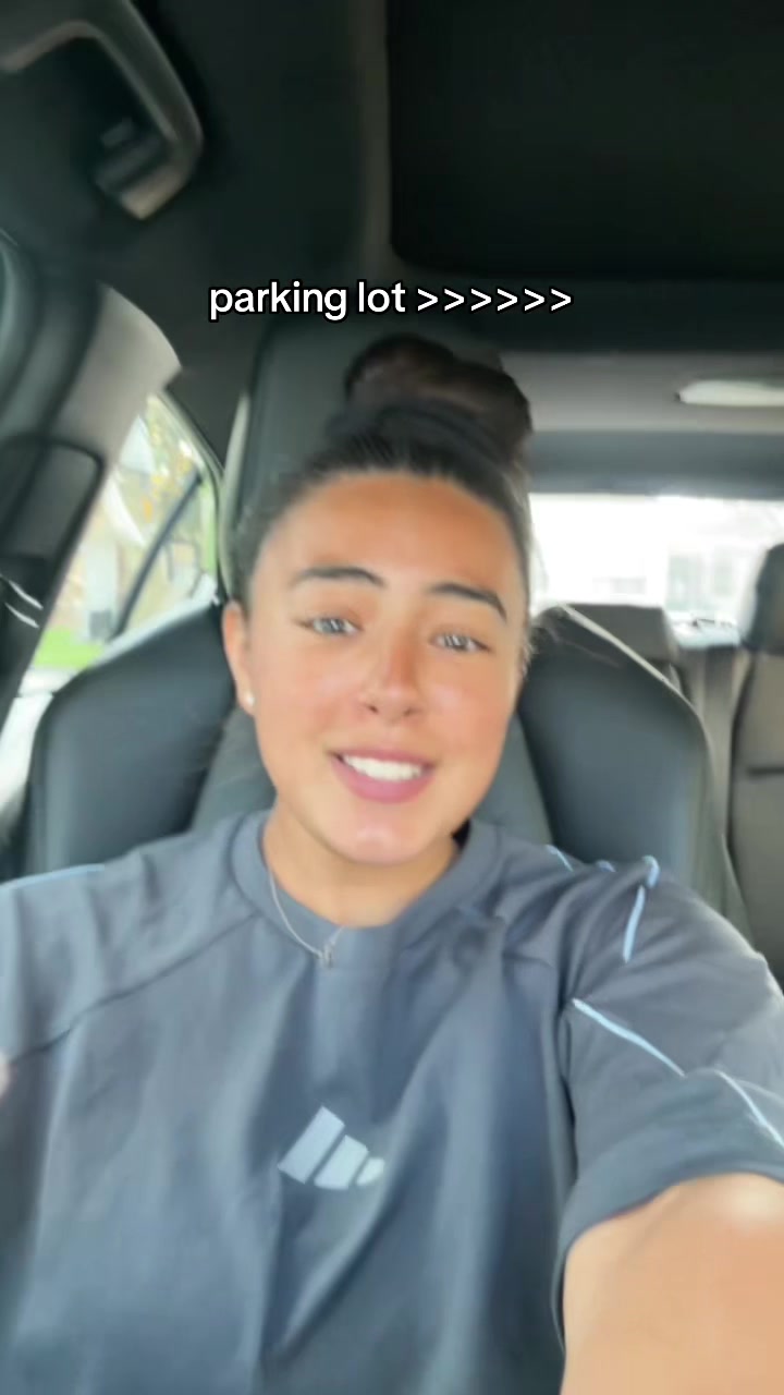 @Angelina&trade;️