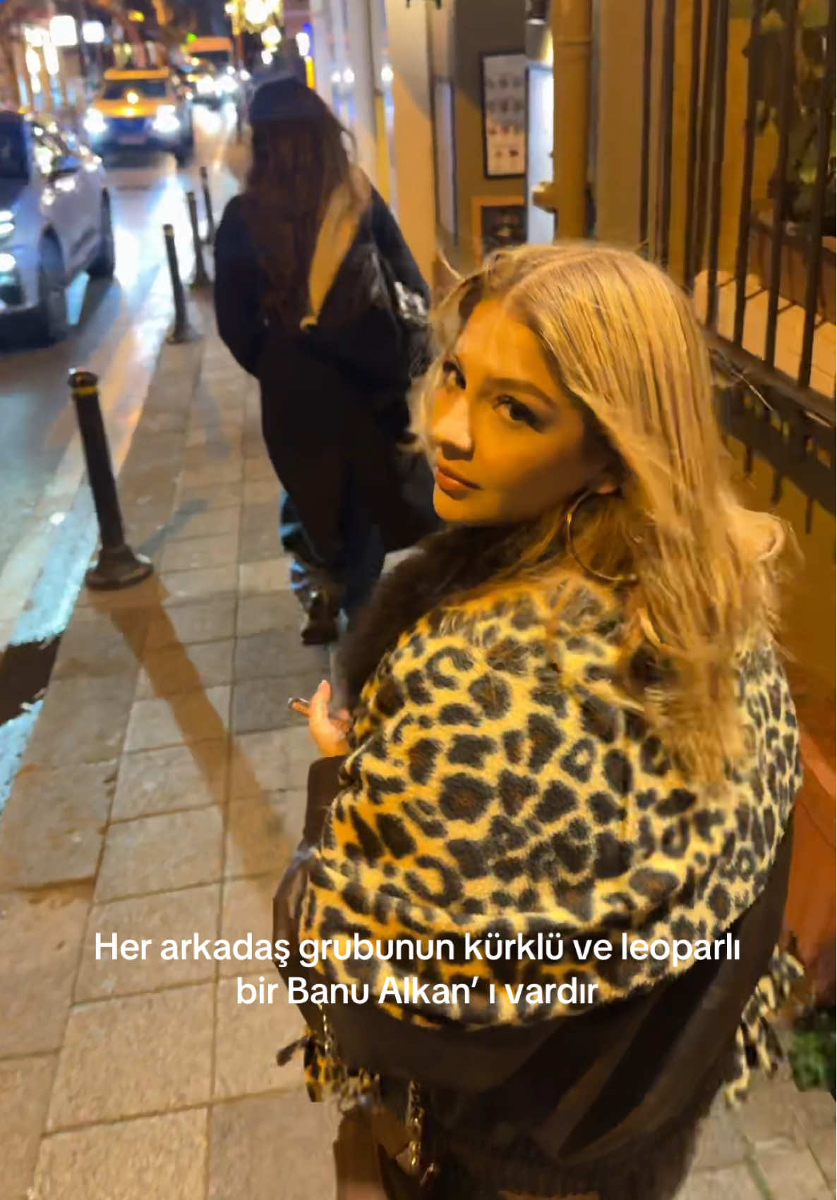 @AzraLimans🪩
