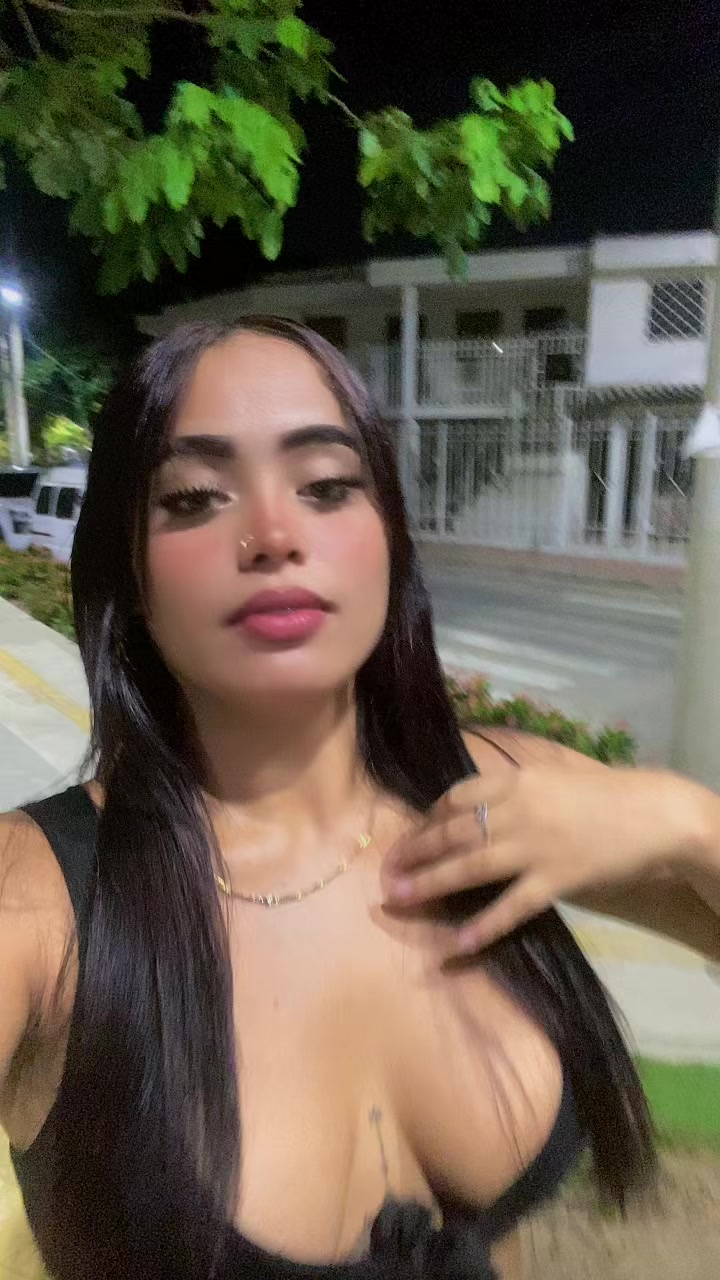 @Vale Benitez👸🏽