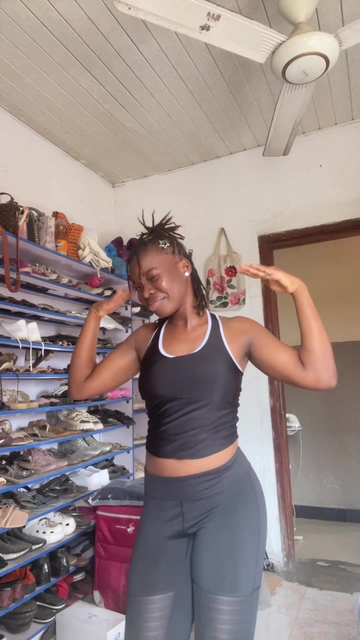@the_flexible_fathia