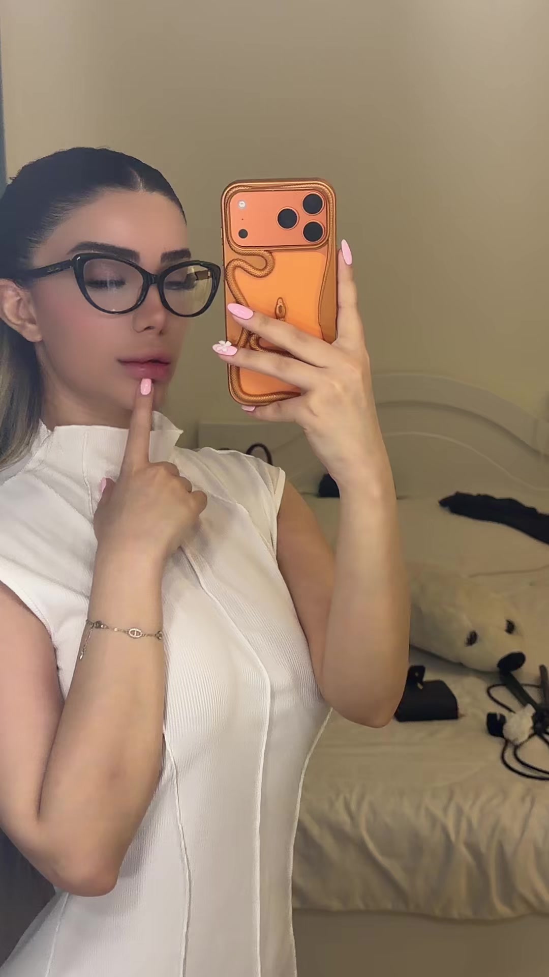 @Hanitam_