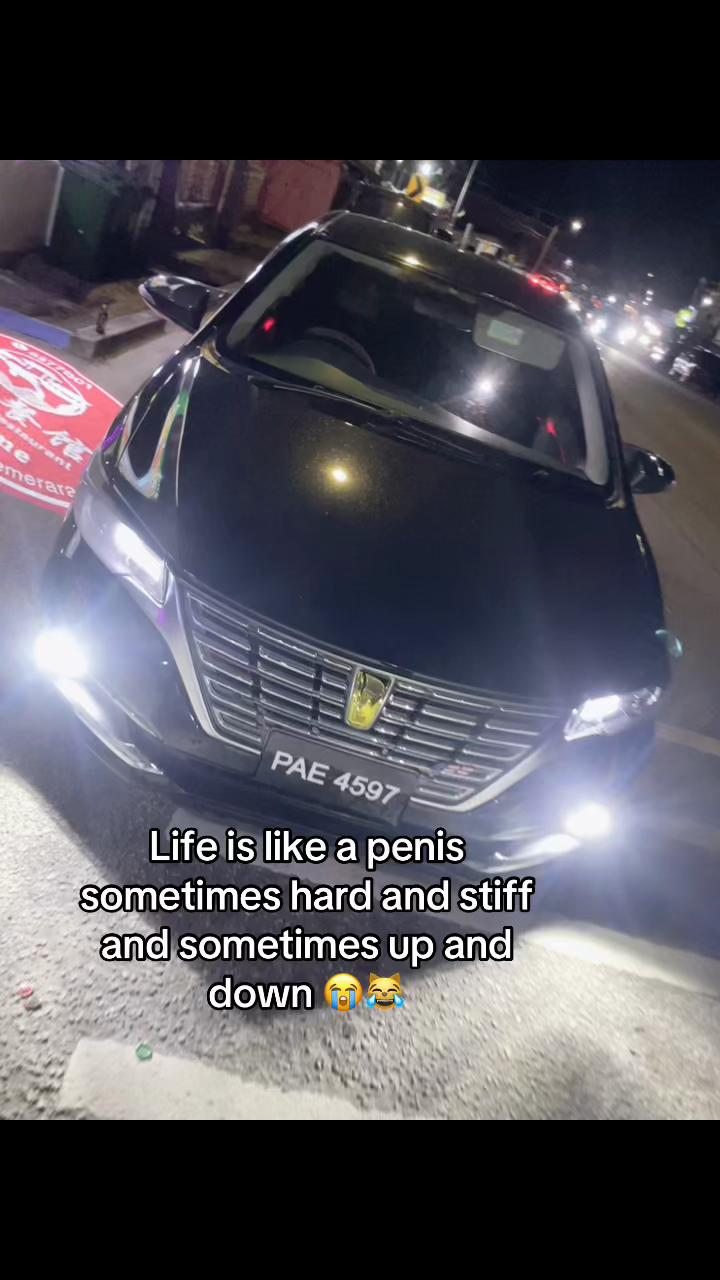 @Lemme see you boobies 🤕
