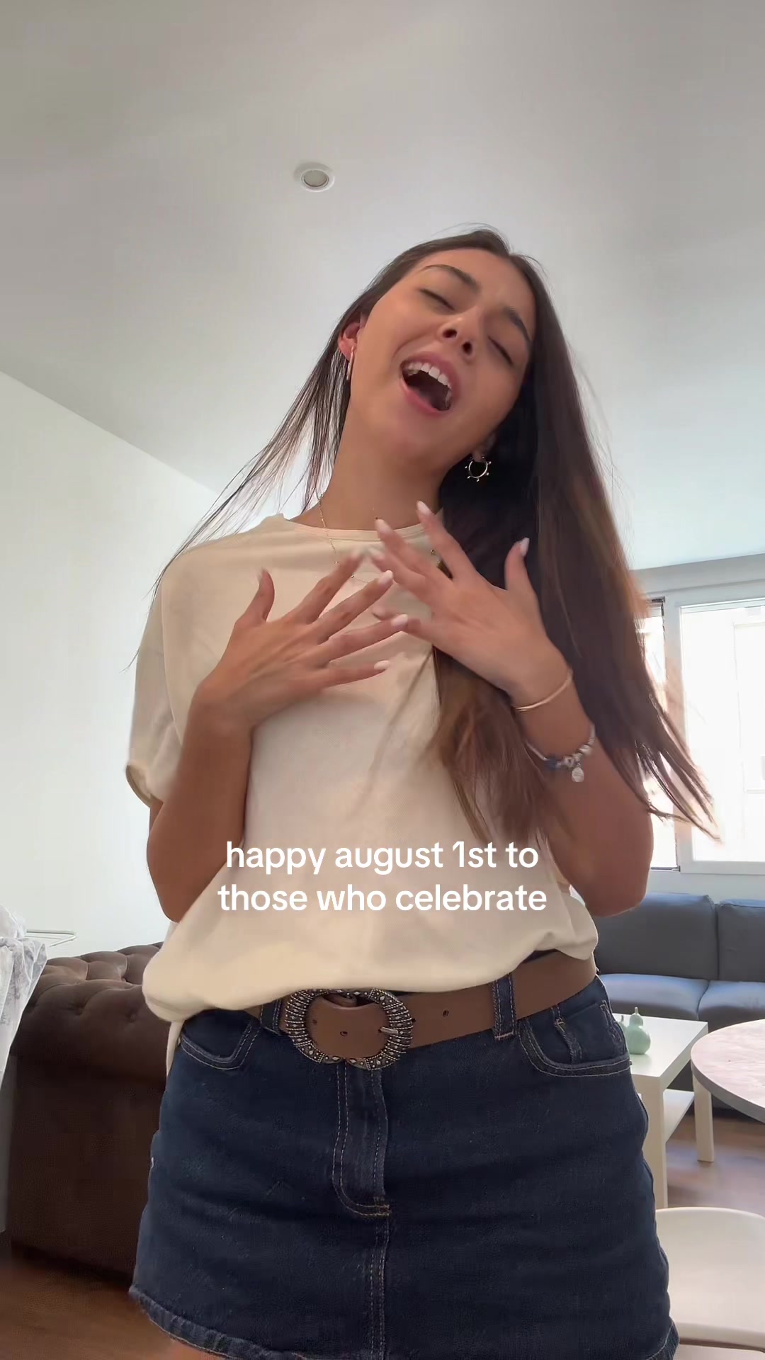 @adrianaleivaac