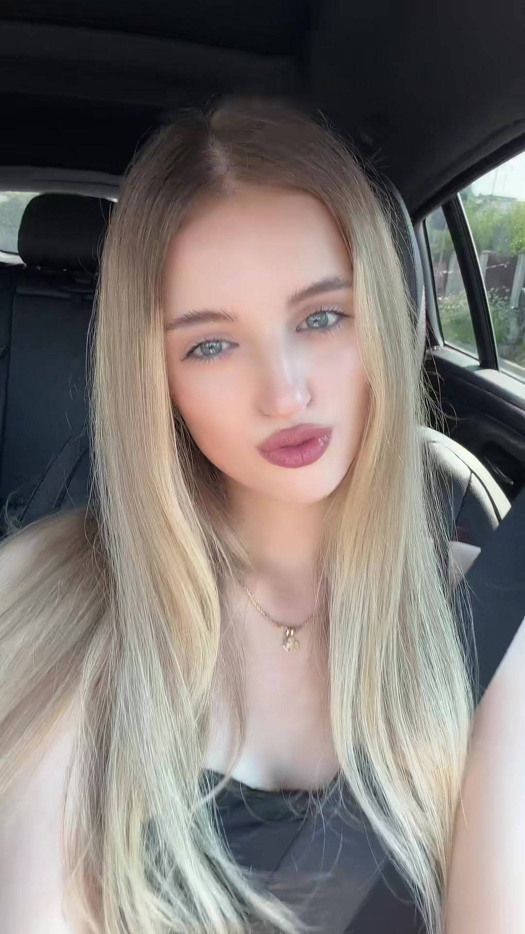 @Sabina vanilla🍦