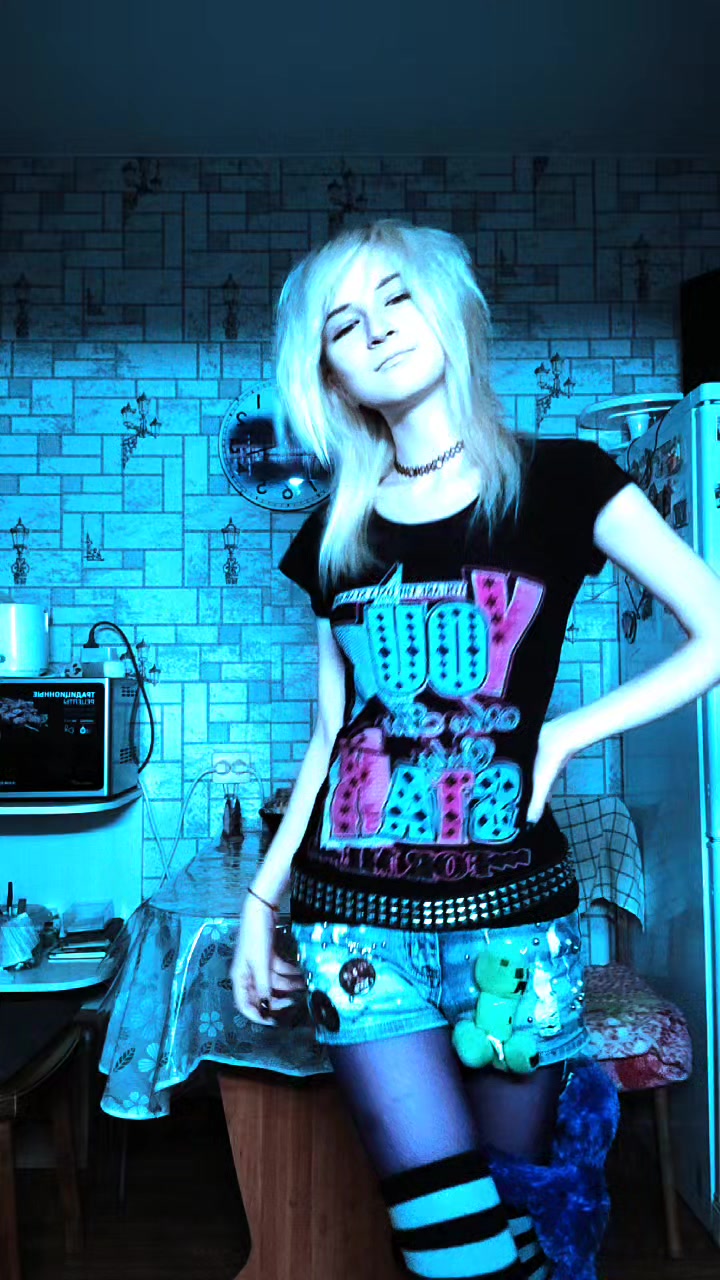 @🎸🎶^_^(he/his)