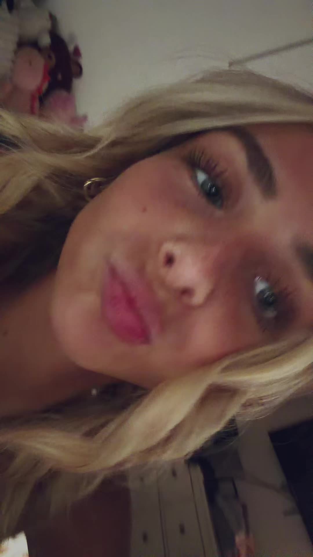 @mj