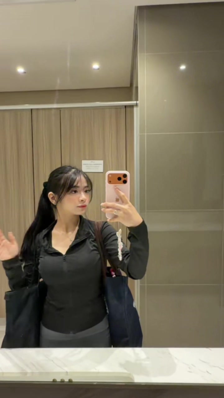 @Vladia (Jaja)