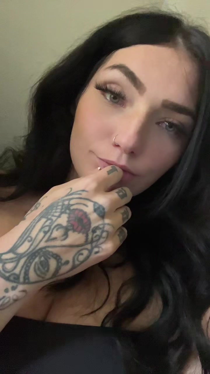 @✨Vanessa Montoya🫧