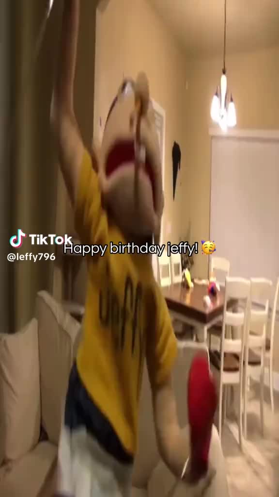 @𝓑𝓻𝓪𝔂𝓭𝓸𝓷✝️🚬🔫😔