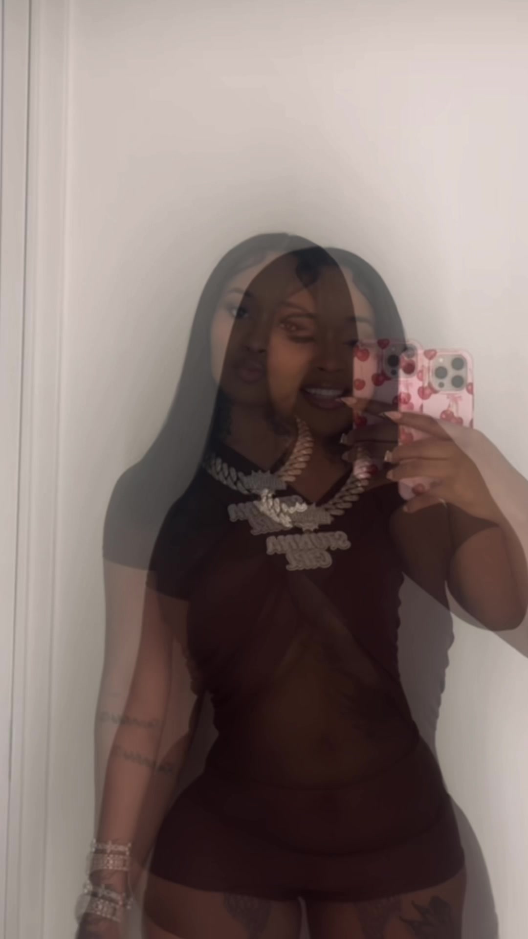 @️