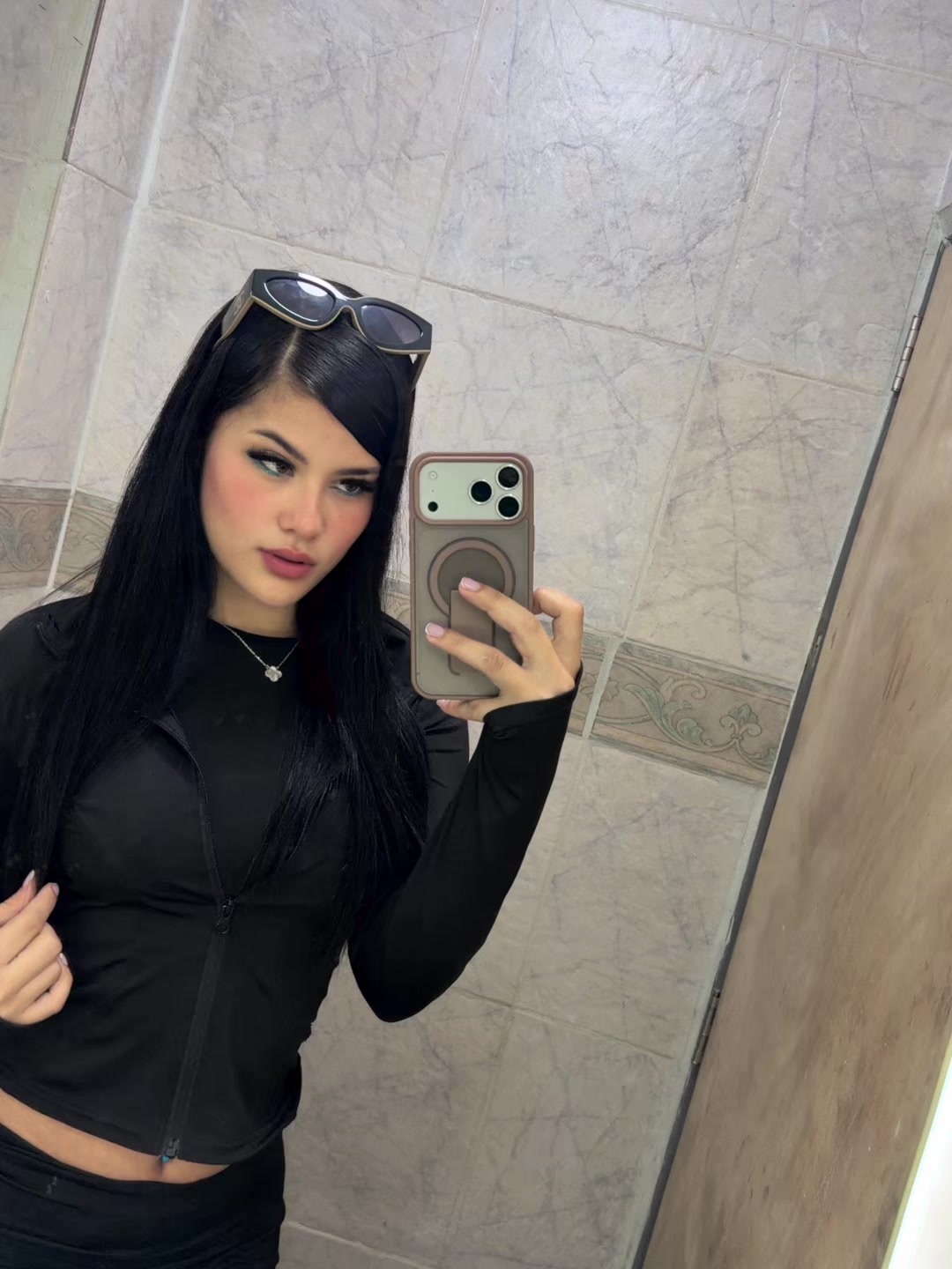 @Angelina Contreras