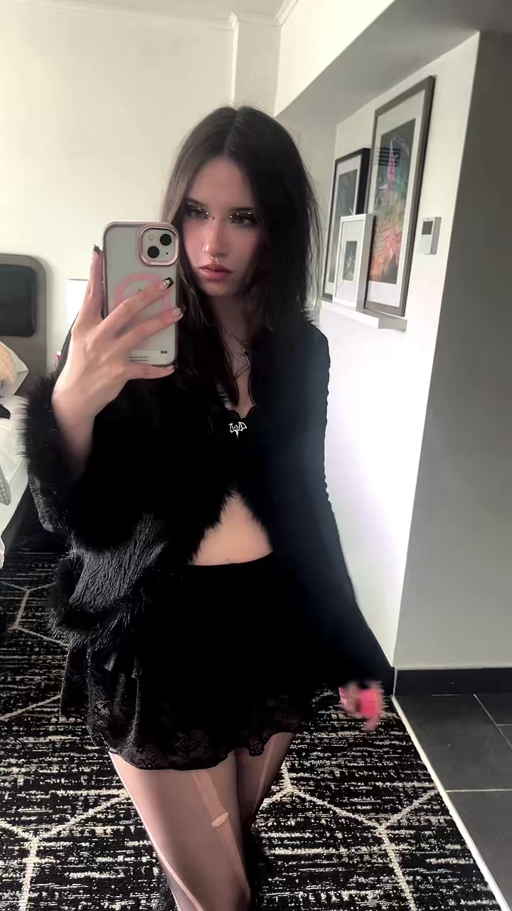 @️