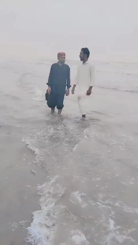 @ملک زین اعوان ✅