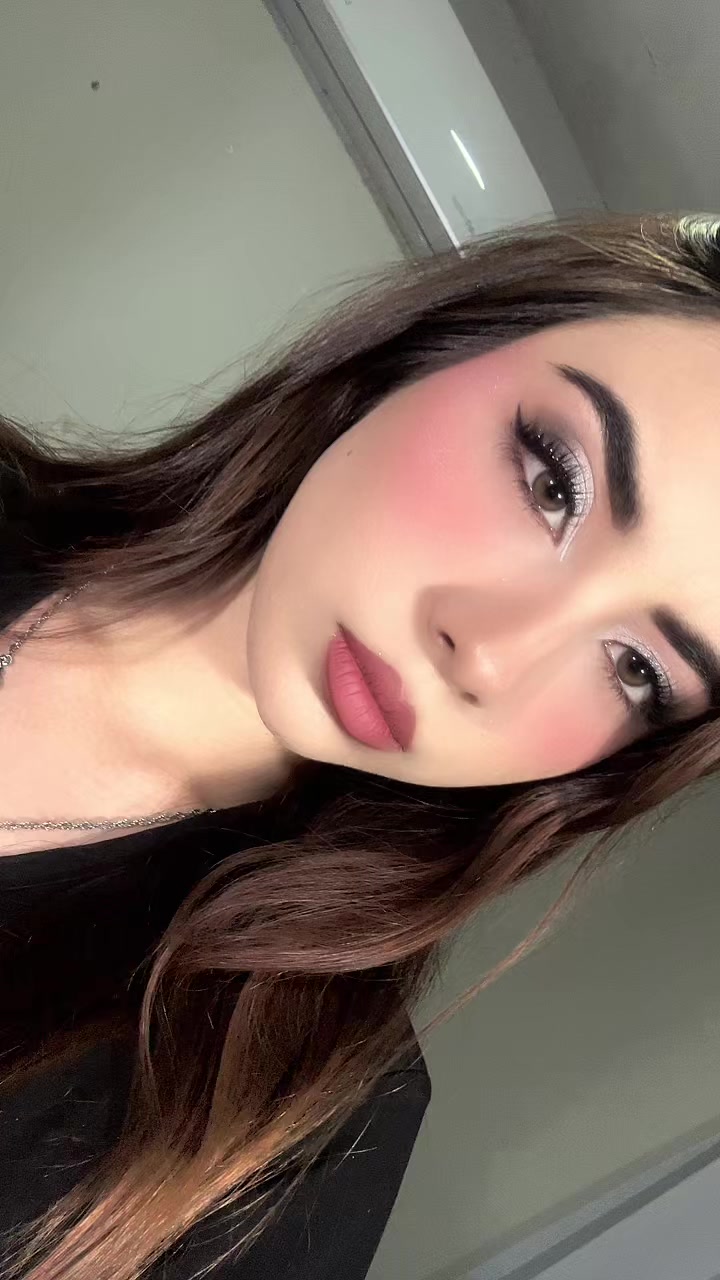 @️Liz Carrillo