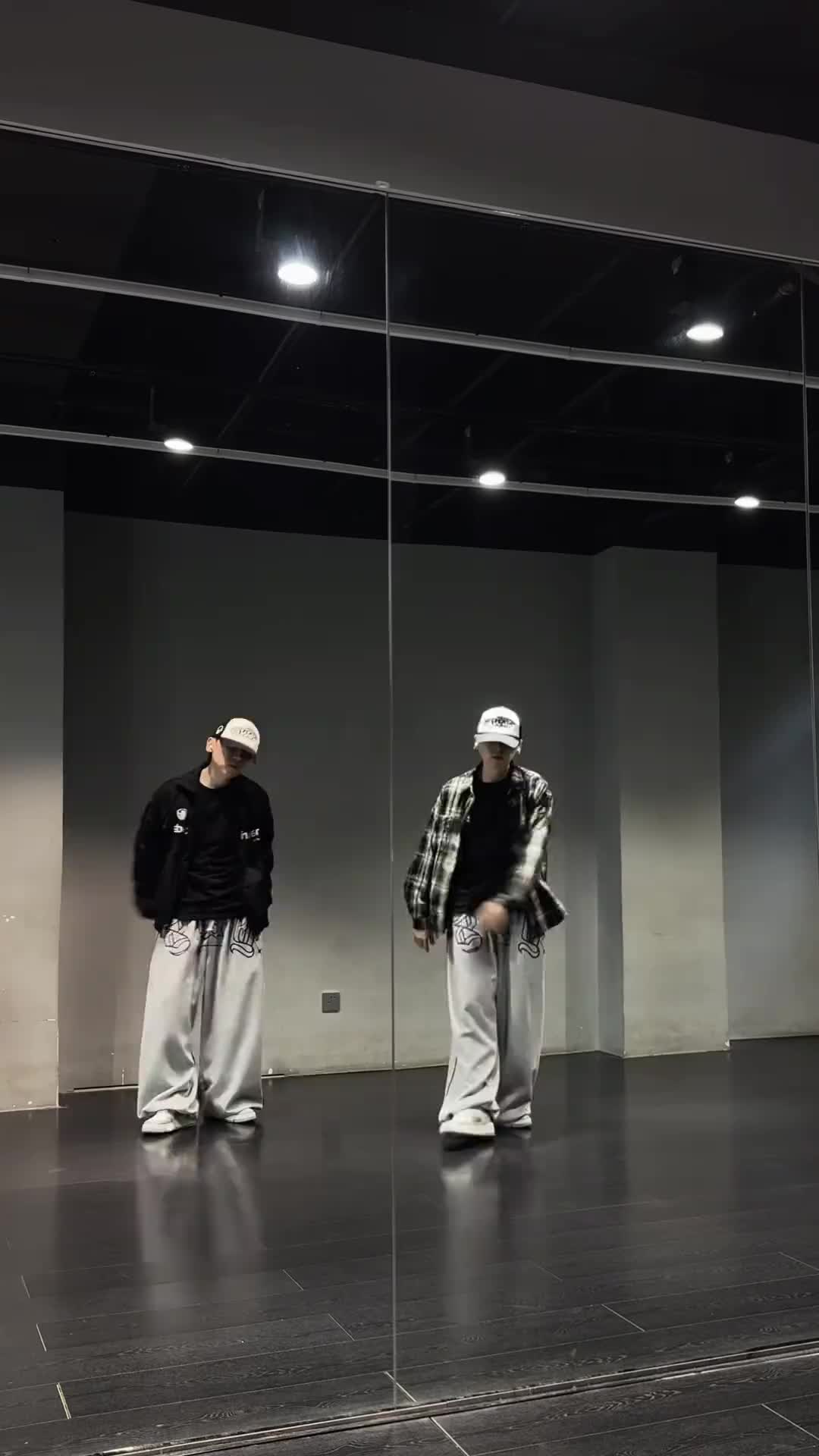 @ulz_dance