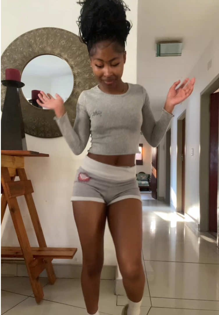 @girlie.baatsi