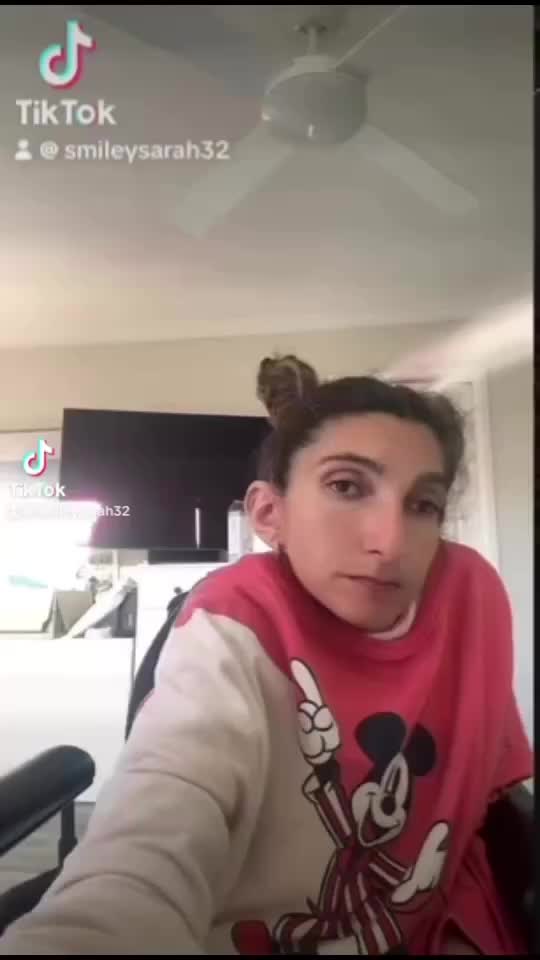 @SmileySarah32 🤡