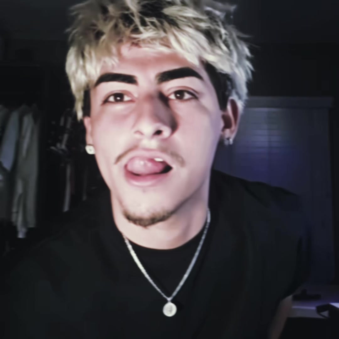@fntcharli