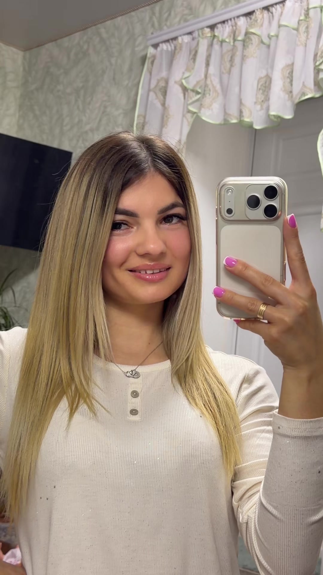 @Ionela
