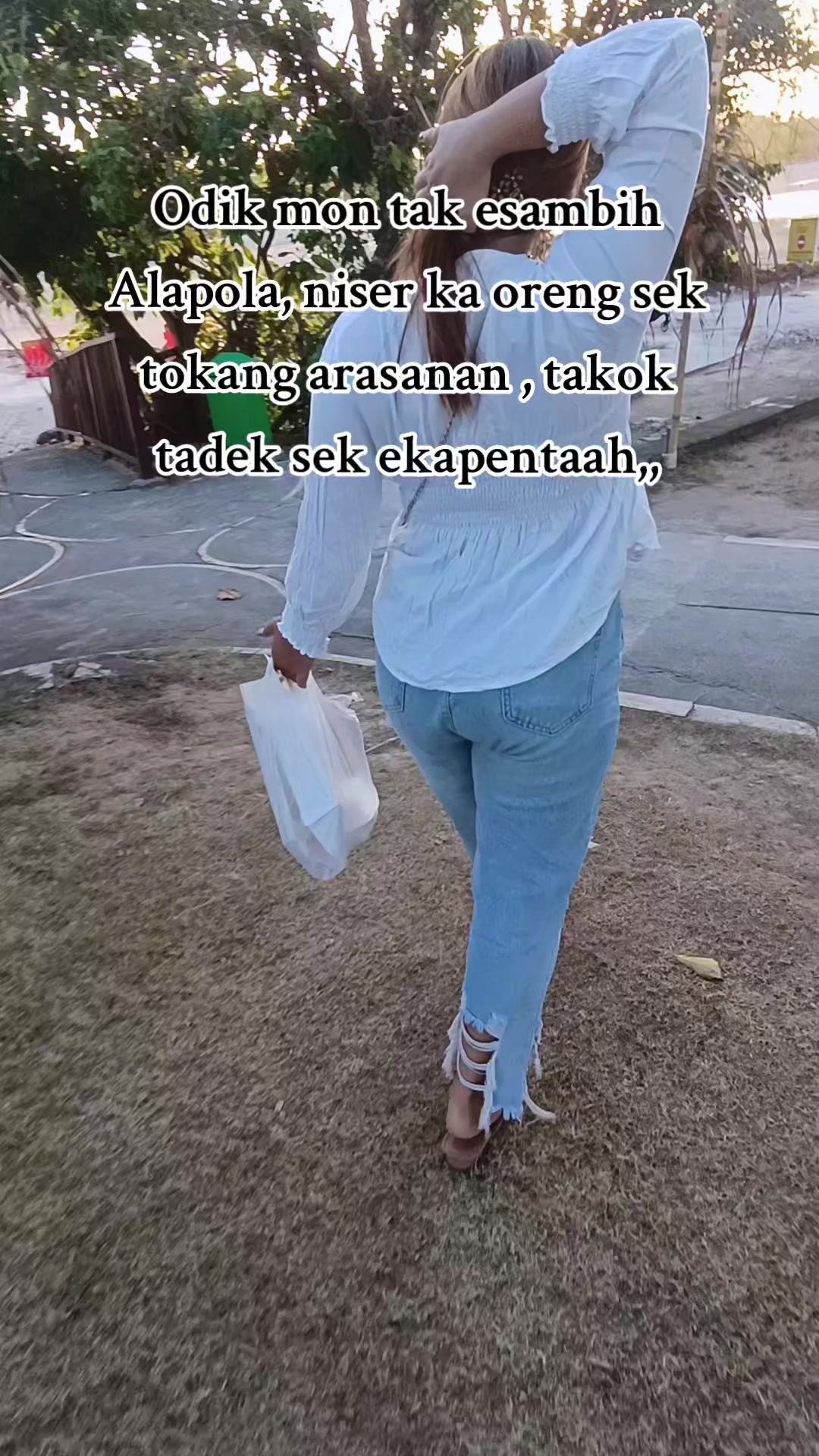 @EL, Ella🍓🐝🐝