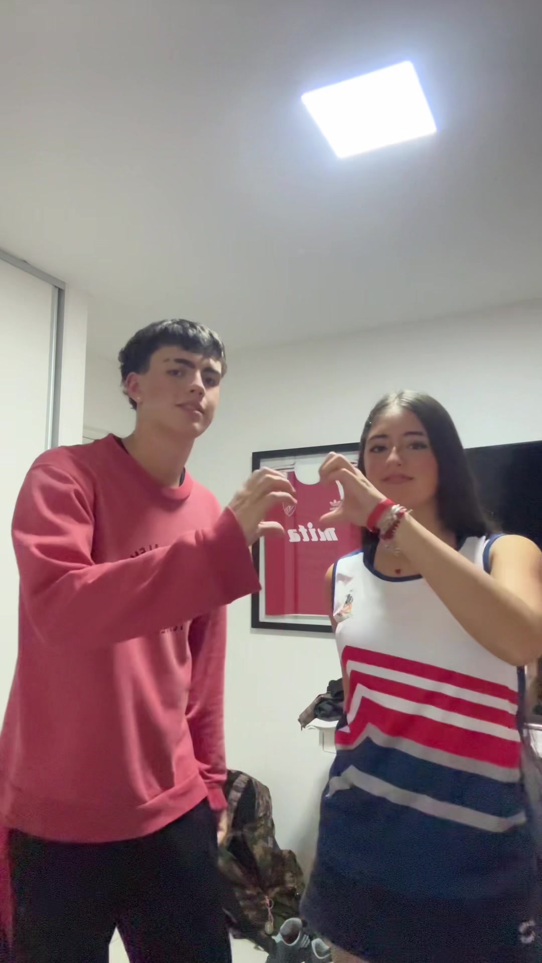 @lo