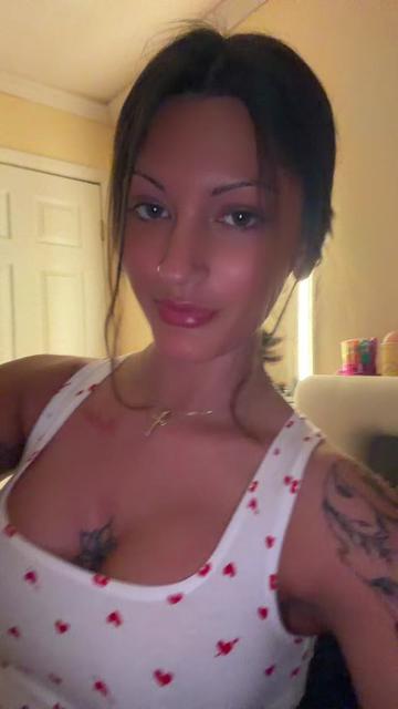 @lovely vic