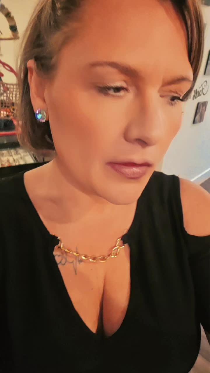 @yvonneRT77