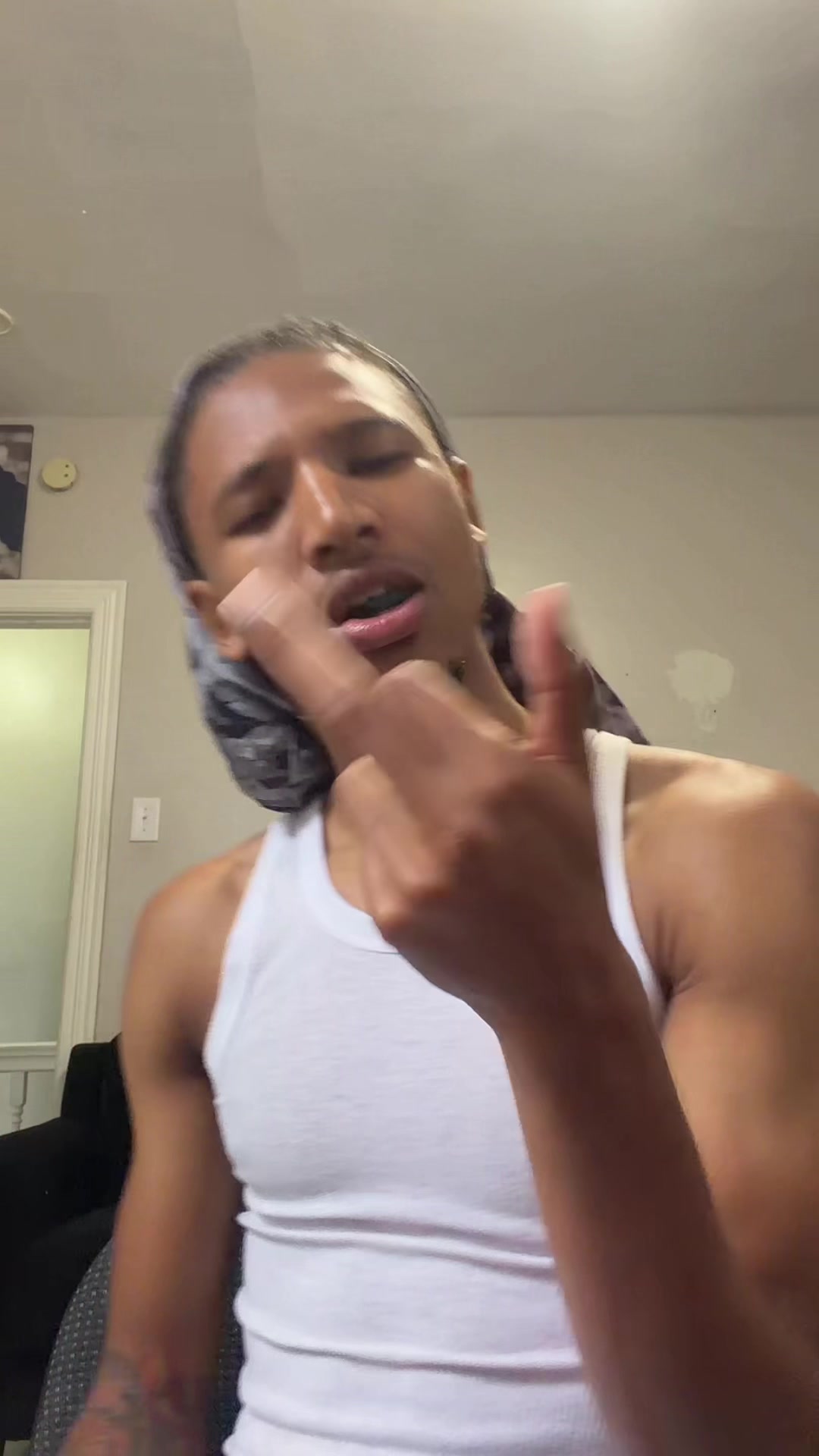 @StillThumbin