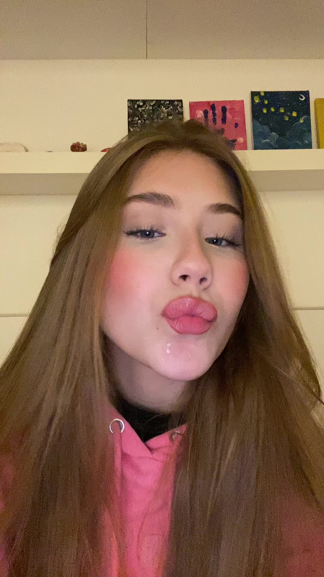 @Larapmendonca_