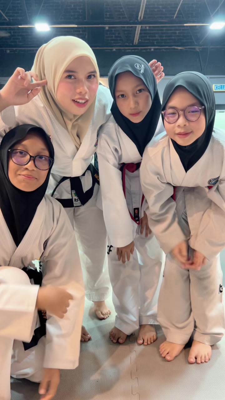 @Ija