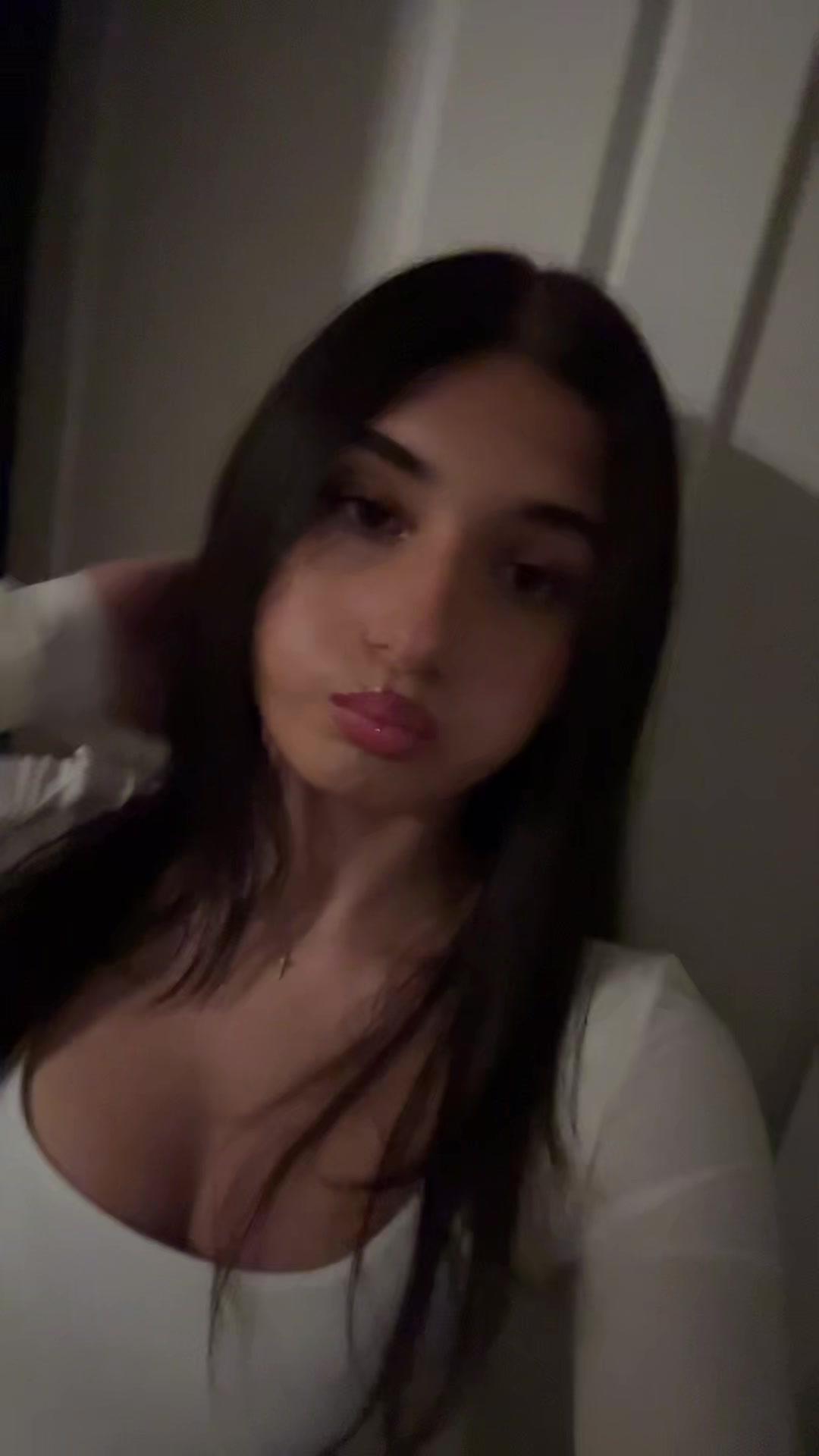@laura