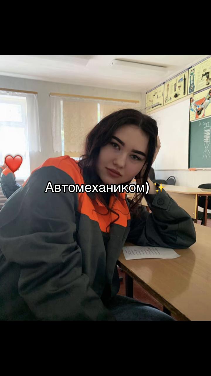 @𝐊𝐨𝐦𝐢𝐬𝐬𝐚𝐫𝐨𝐯𝐚