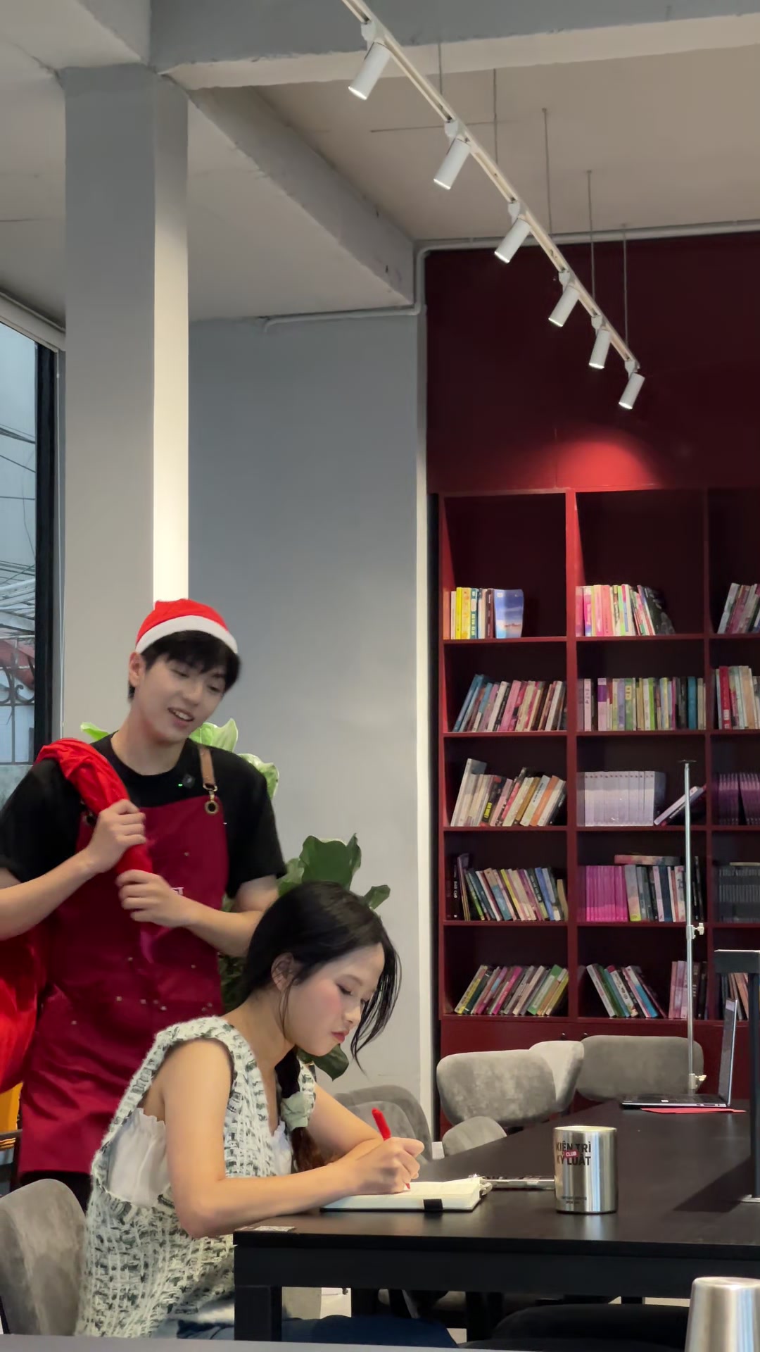 @No Bi Tu&acirc;n