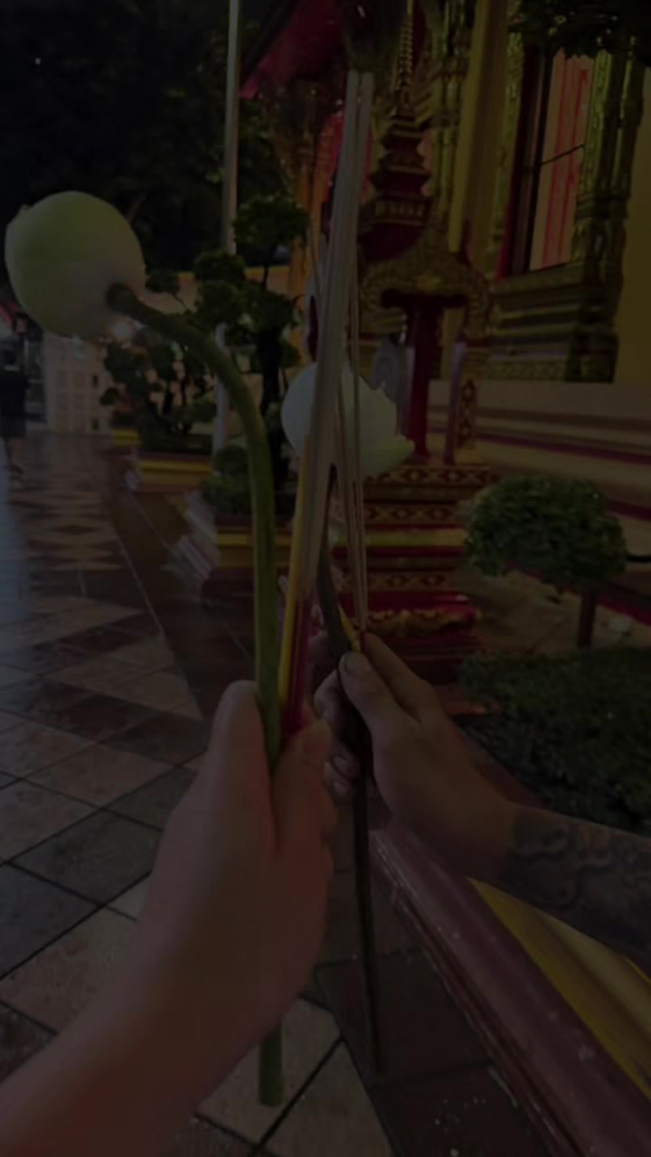@รักเพื่อชิวิดบ่าวสะหวันนะเขด