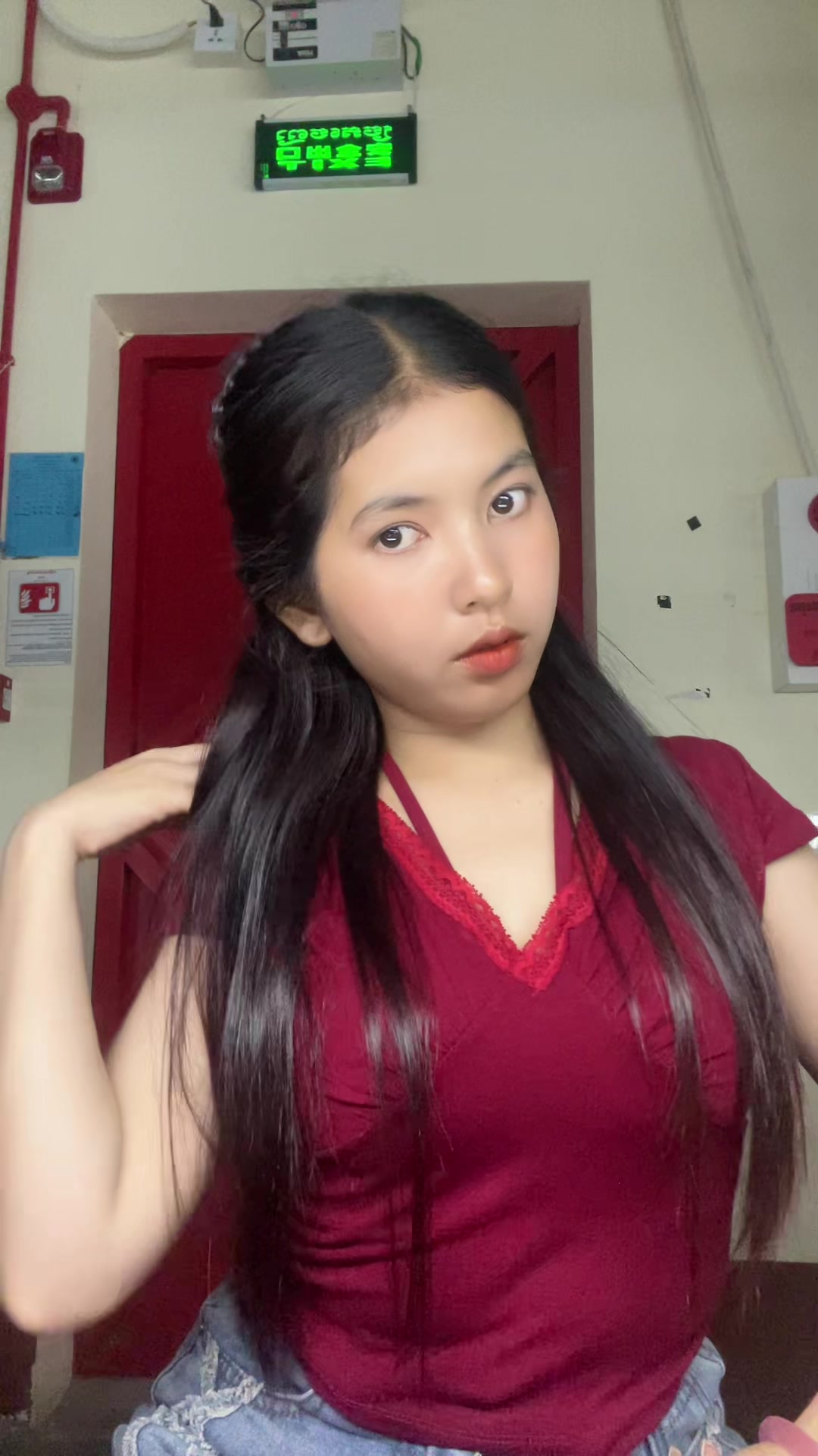 @๐ฆ๐nÜy nÜy ๐๐ฆ