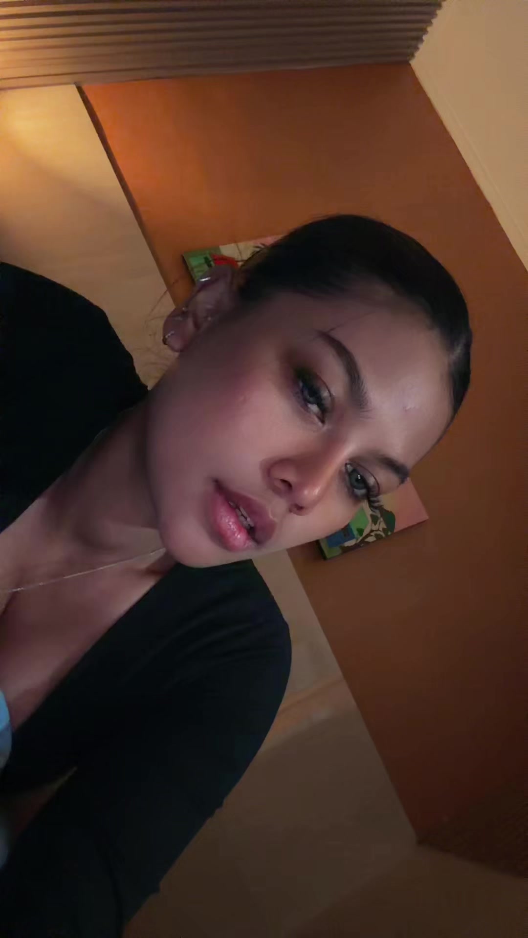 @Kikinii