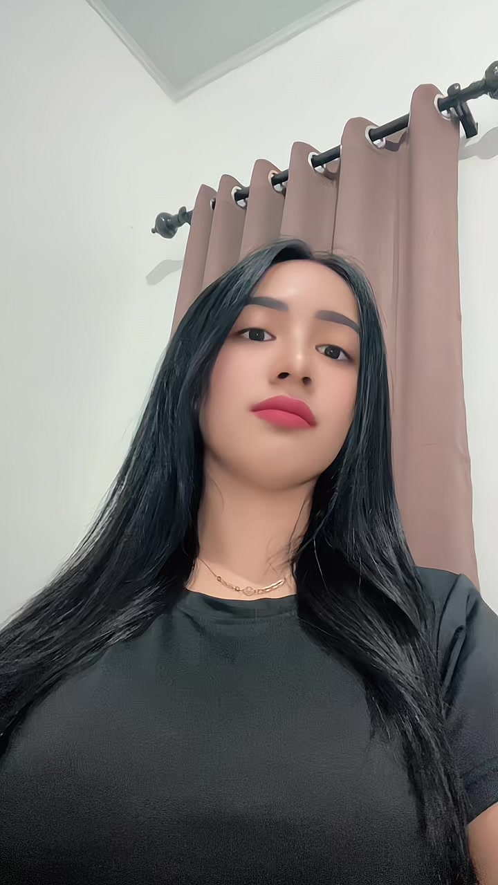 @Nadiastevhani