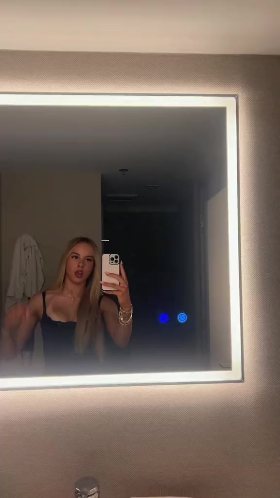 @evelinasspam