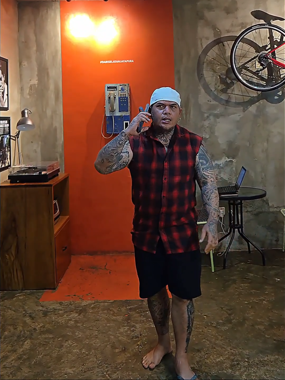@TJ