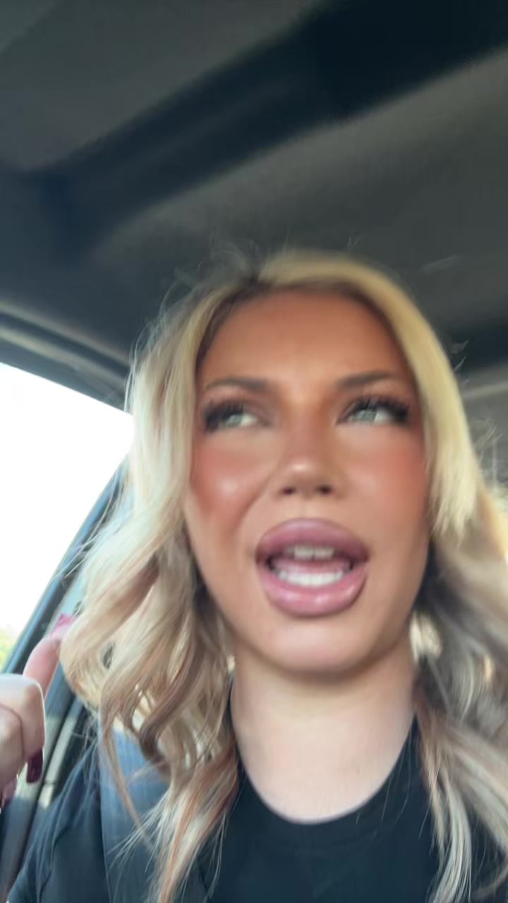 @onlygirlinthaworldd