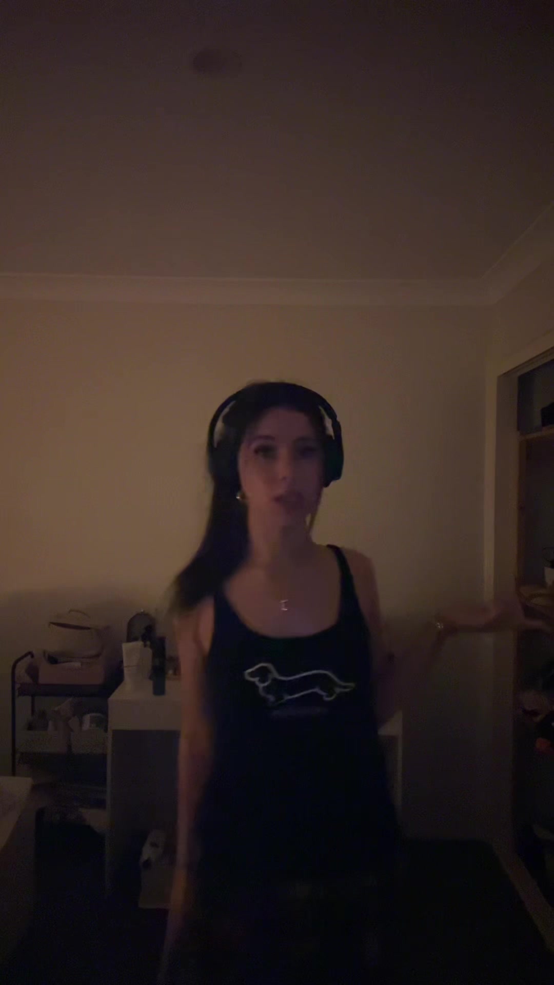 @j