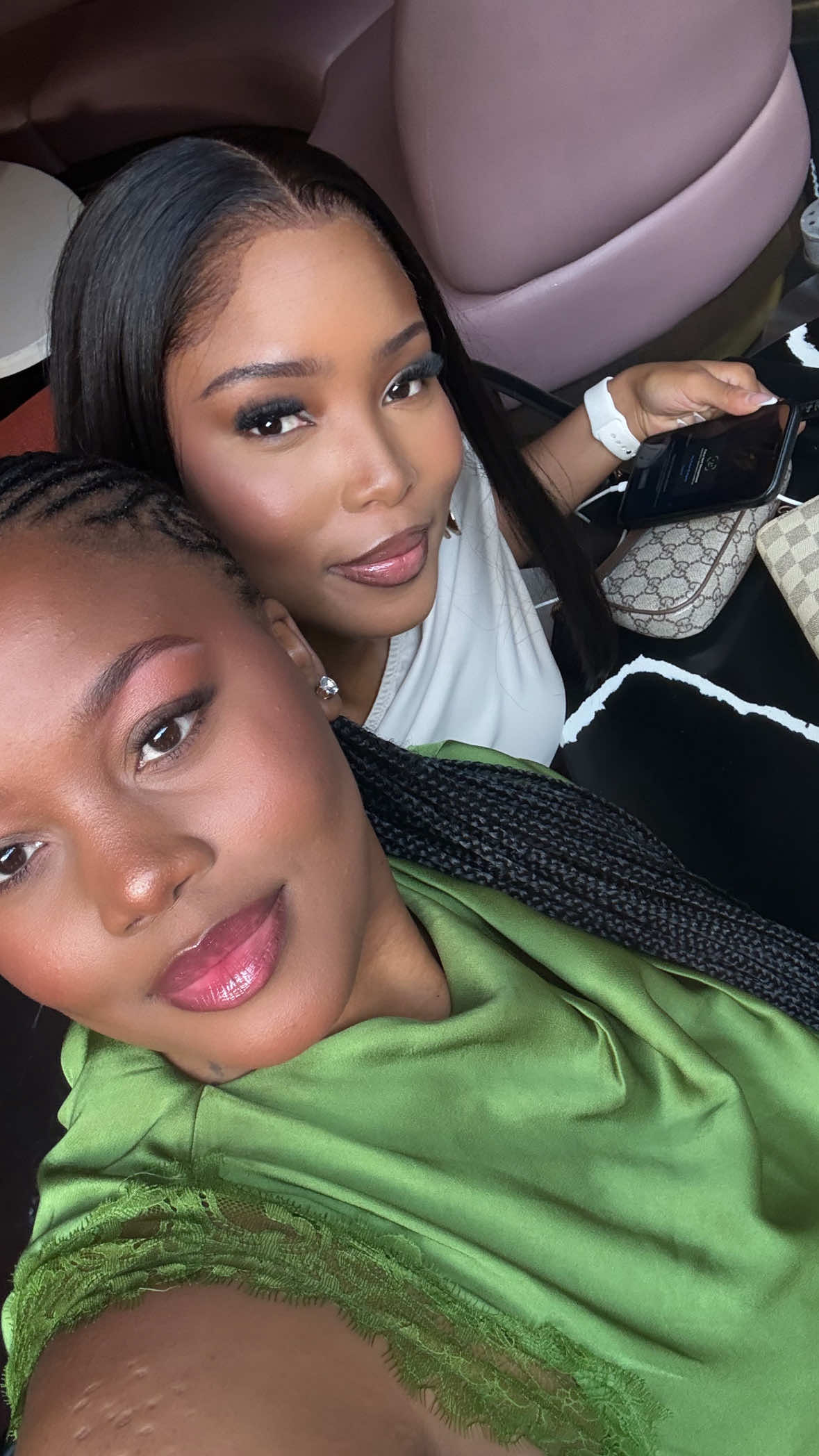 @KhanyaYucca
