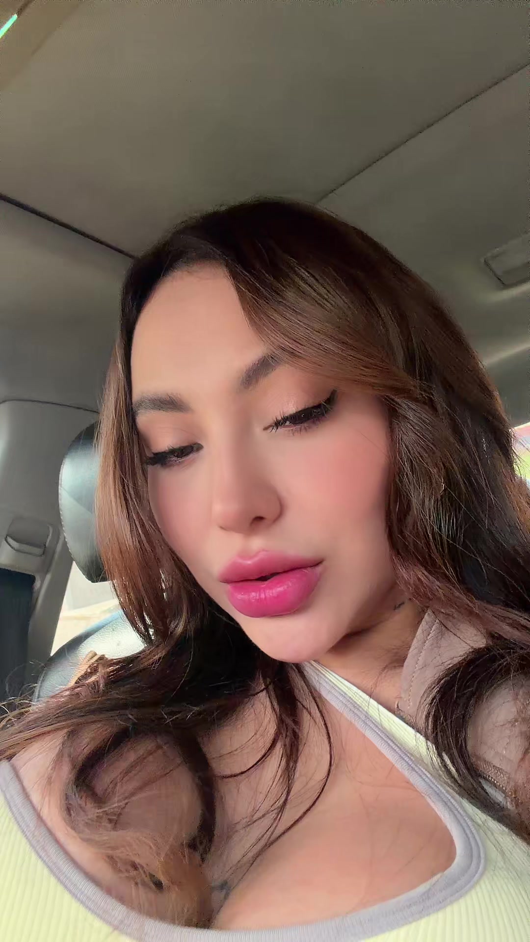 @krisbellbarrios