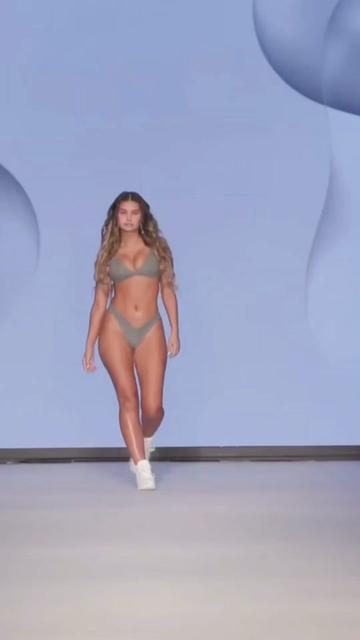 @fashion official