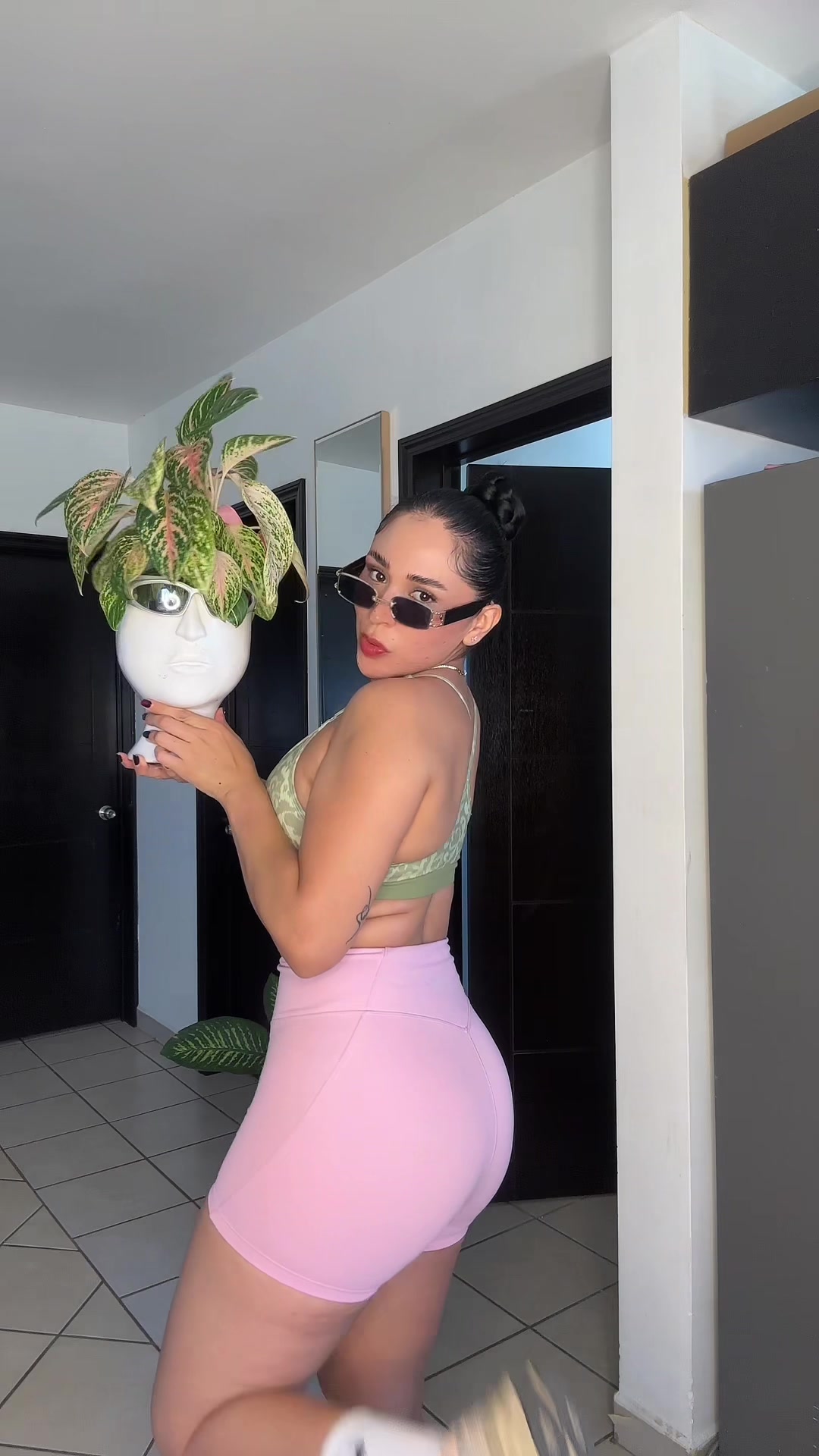 @via_mar1