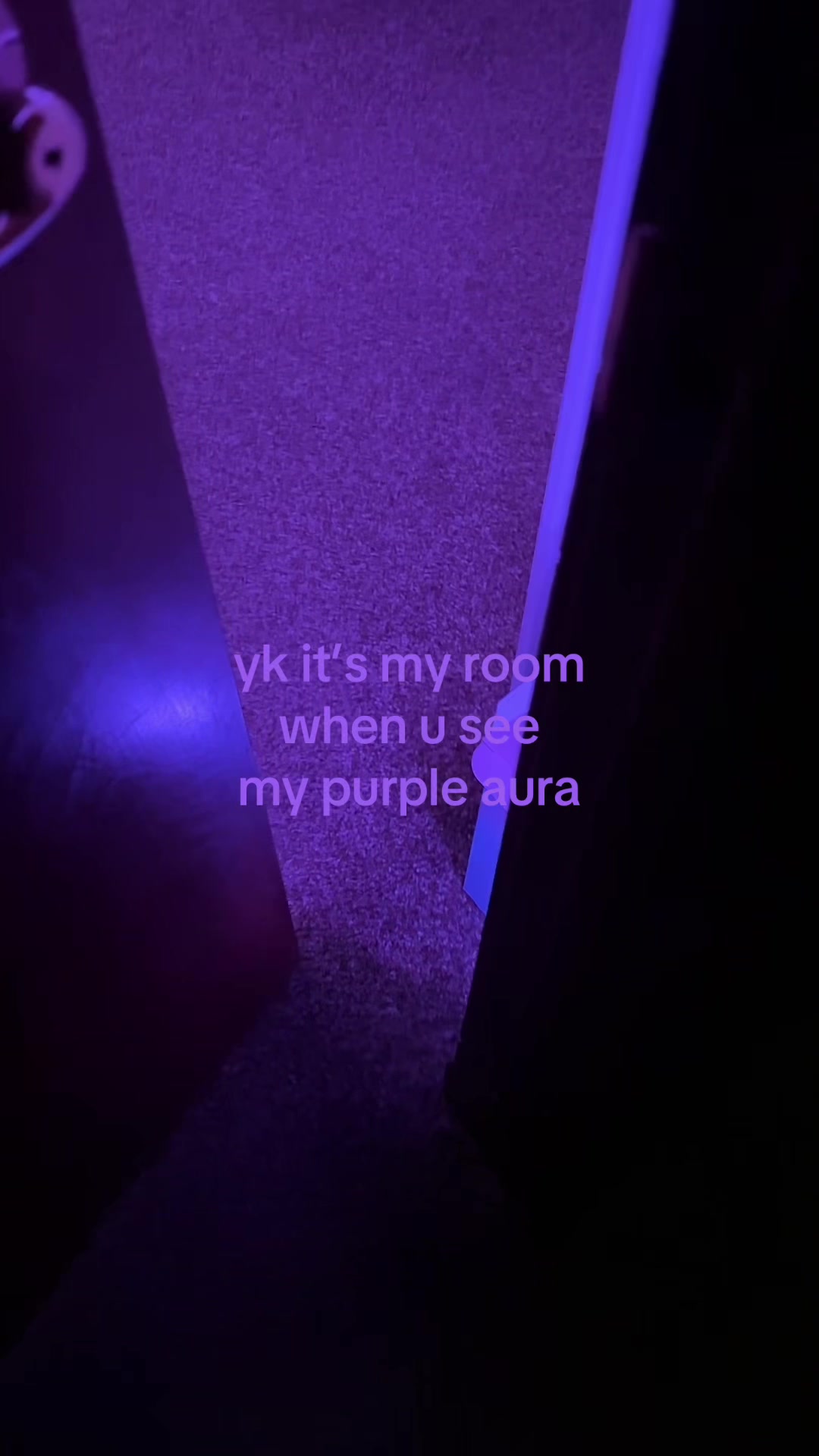 @carlyy